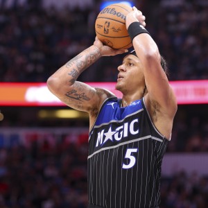 星空体育-班凯罗生涯14场35+追平霍华德队史并列第三 仅次于麦迪和奥尼尔